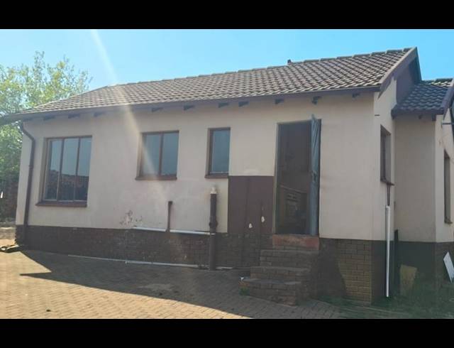 3 BEDROOM HOUSE FOR SALE IN DANVILLE